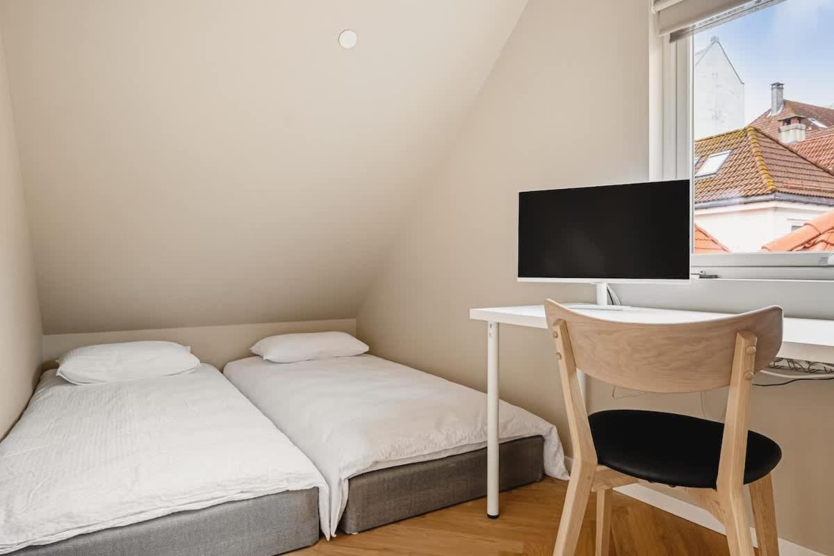 Dinbnb Apartments I Mid-City Luxury With Mini Balcony And Smart Tv & Sound System Берген Экстерьер фото