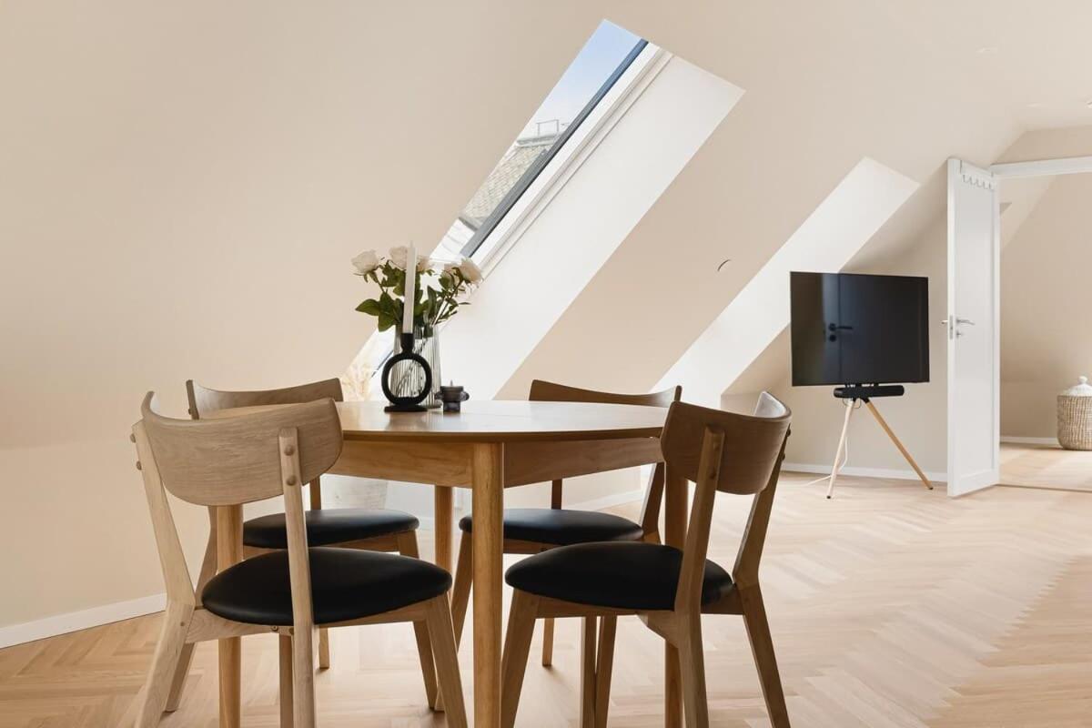 Dinbnb Apartments I Mid-City Luxury With Mini Balcony And Smart Tv & Sound System Берген Экстерьер фото
